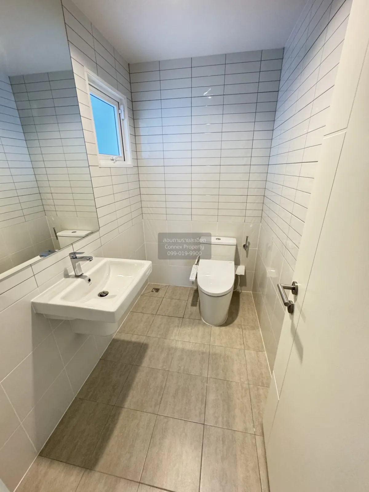 For Rent House , Burasiri Chatuchot , corner unit , O Ngoen , Sai 4