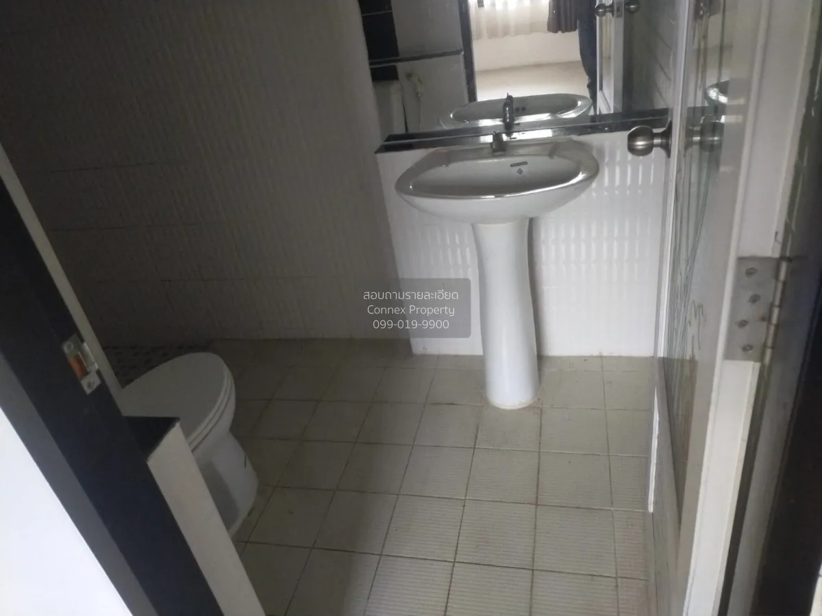 For Sale Townhouse/Townhome  , Romyen 2 Pluakdaeng - Wangtapin , 