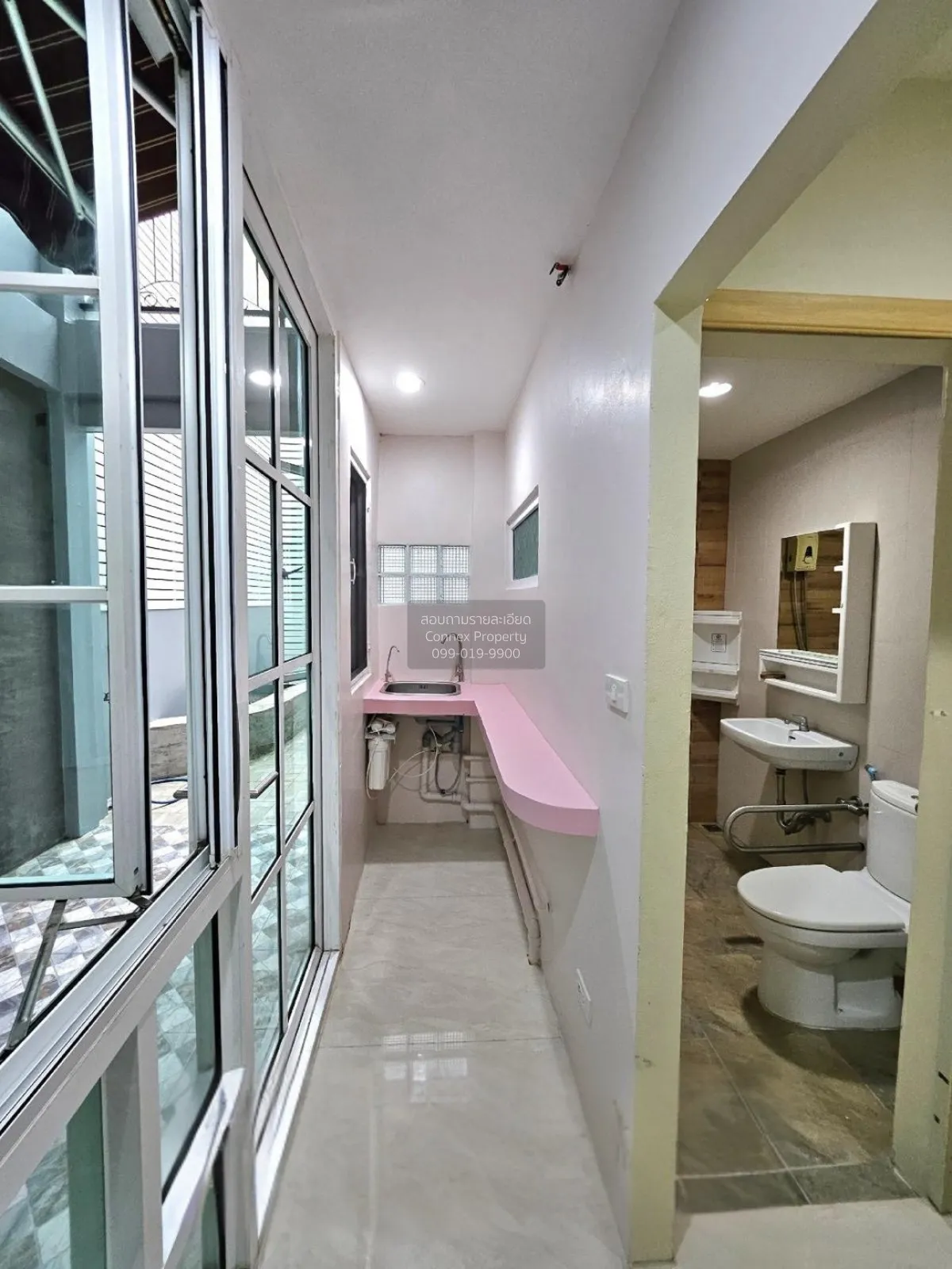 For Sale Two adjoining townhouses, Ladprao Wanghin 82. , Lat Phra