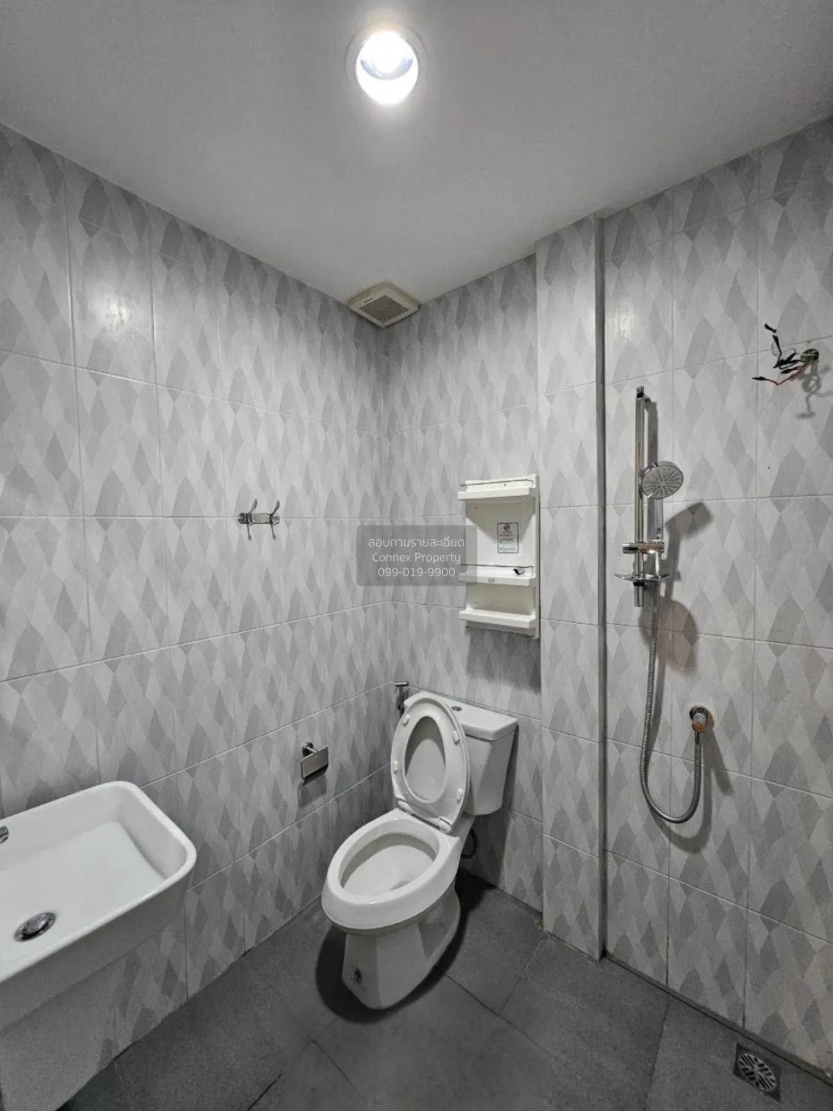 For Sale Two adjoining townhouses, Ladprao Wanghin 82. , Lat Phra