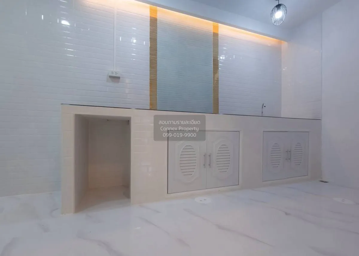 For Sale Townhouse/Townhome  , Baan Buathong 4 Baan Kluay-Sai Noi