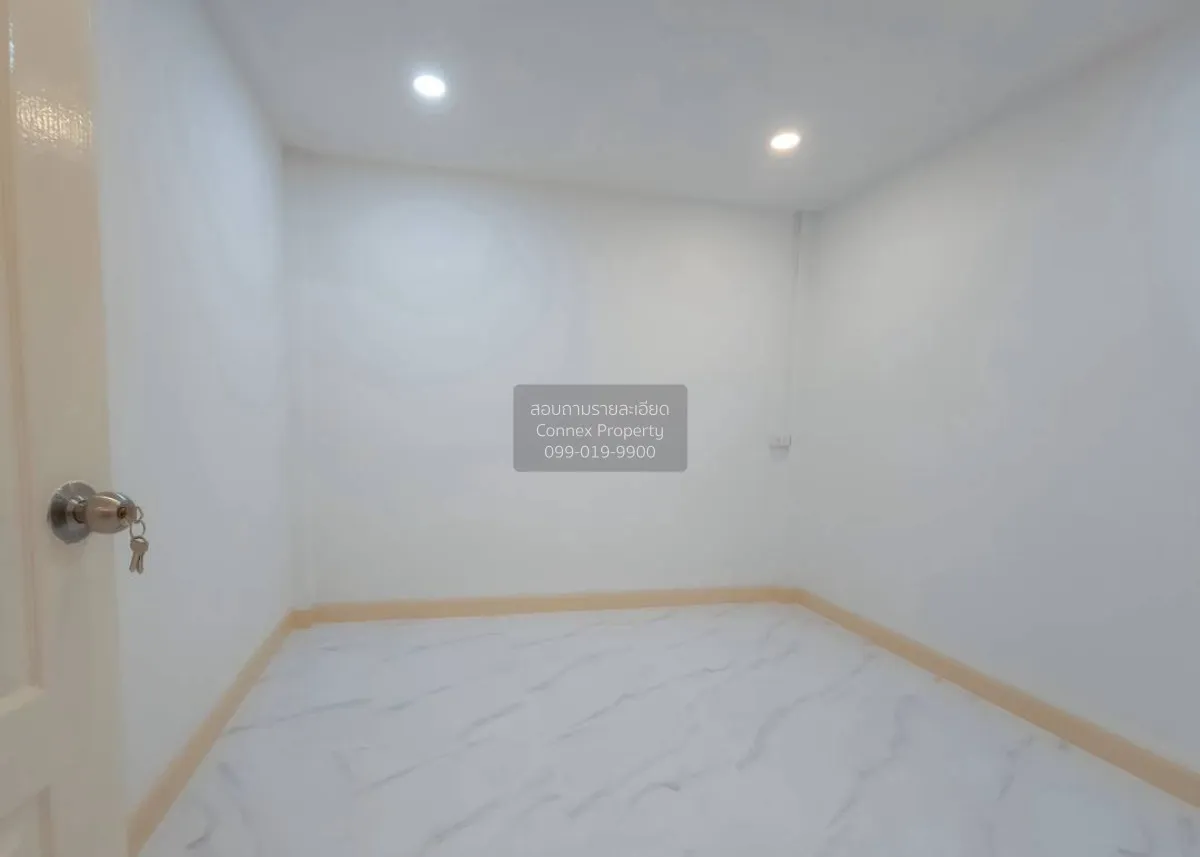 For Sale Townhouse/Townhome  , Baan Buathong 4 Baan Kluay-Sai Noi