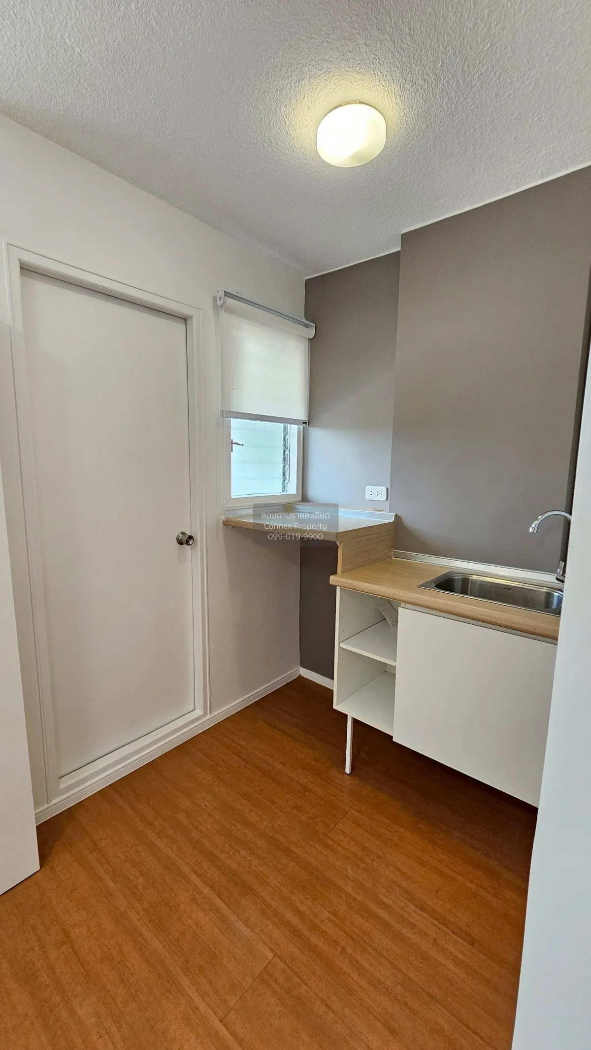 For Sale Condo , Lumpini CondoTown Romklao - Suvarnabhumi , Khlon