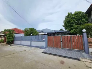 ขายบ้าน  Park Village หนองปรือ บางละมุง ชลบุรี CX-156265