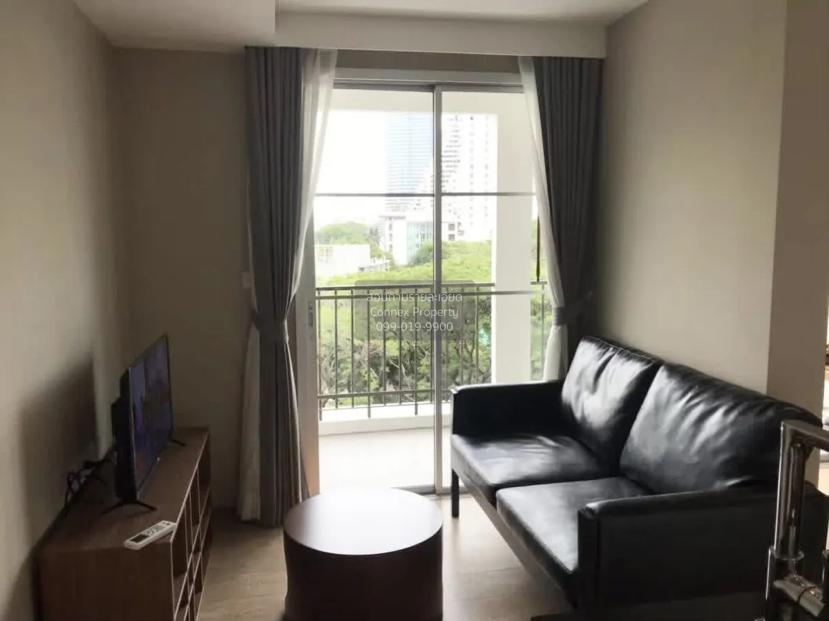 For Rent Condo , Maestro 39 , high floor , corner unit , wide fro 1