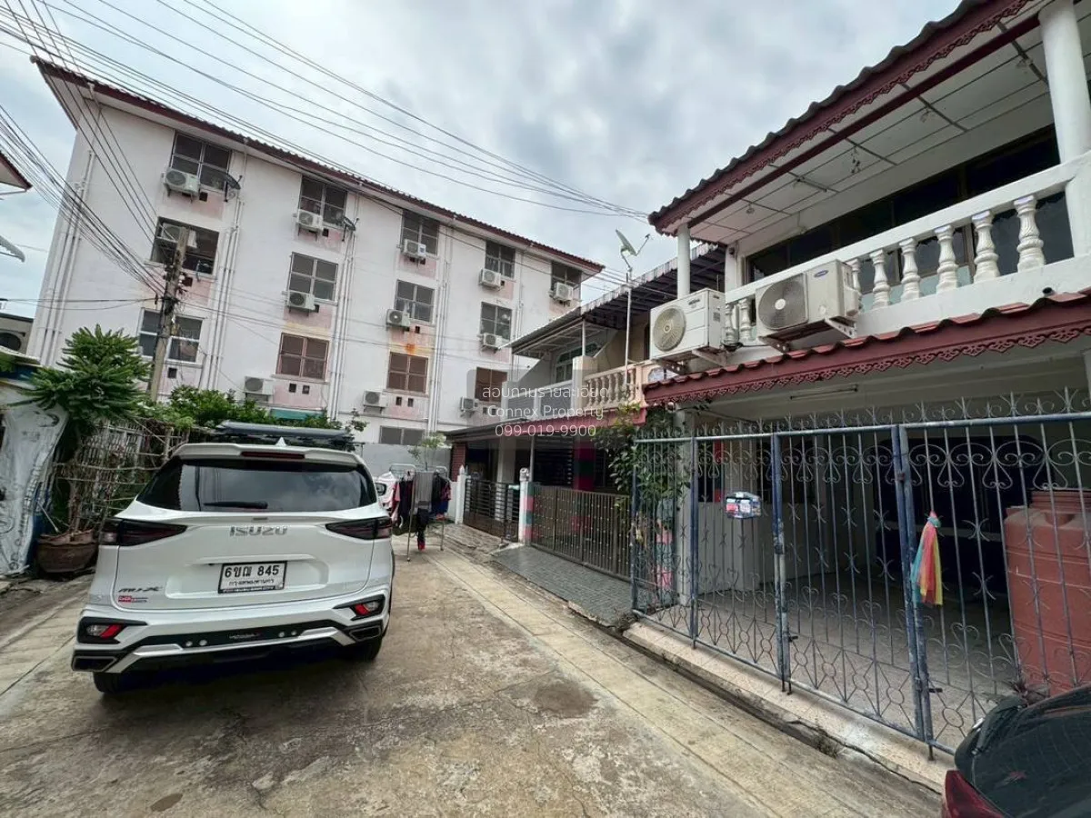 For Sale Townhouse/Townhome  , Rewadee 3 , newly renovated , Tala 1
