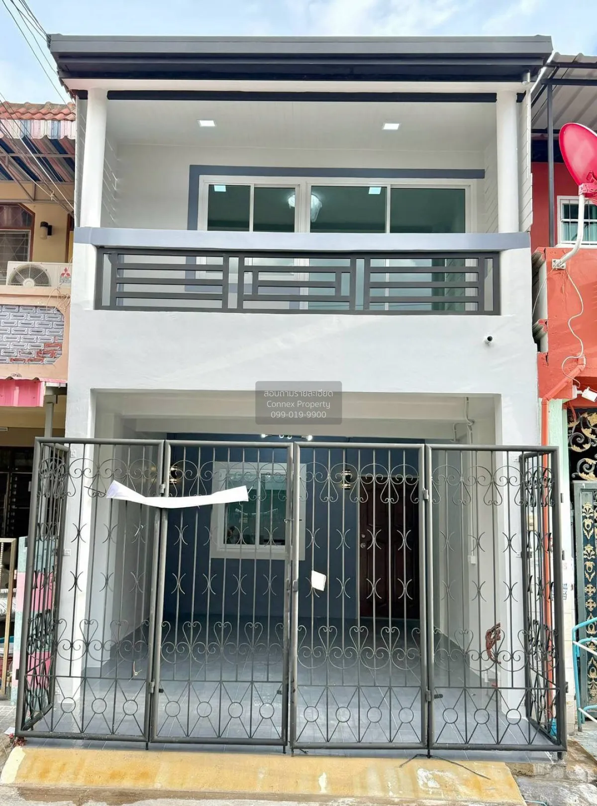 For Sale Townhouse/Townhome  , Rewadee 3 , newly renovated , Tala 1