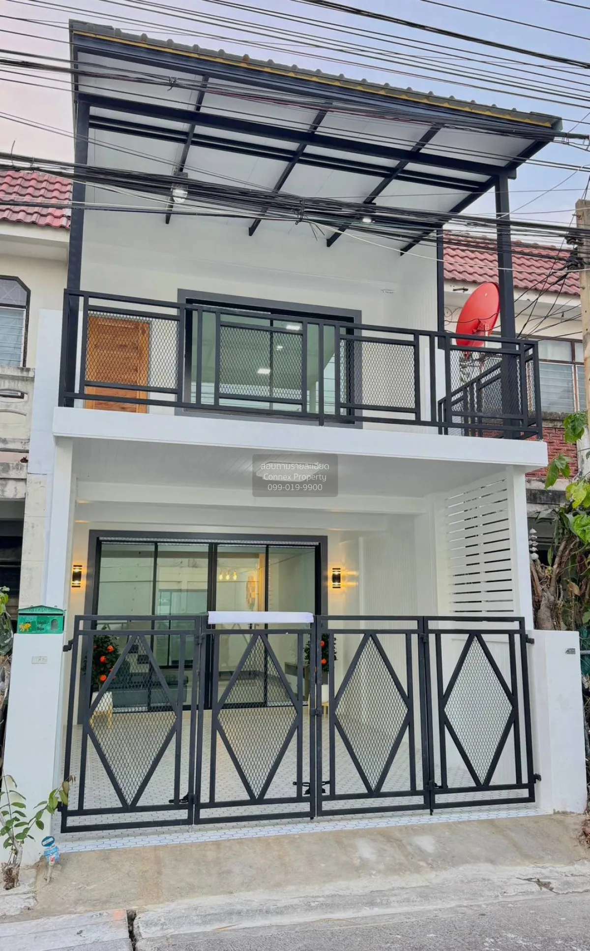 For Sale Townhouse/Townhome  , Rewadee 3 , newly renovated , Tala