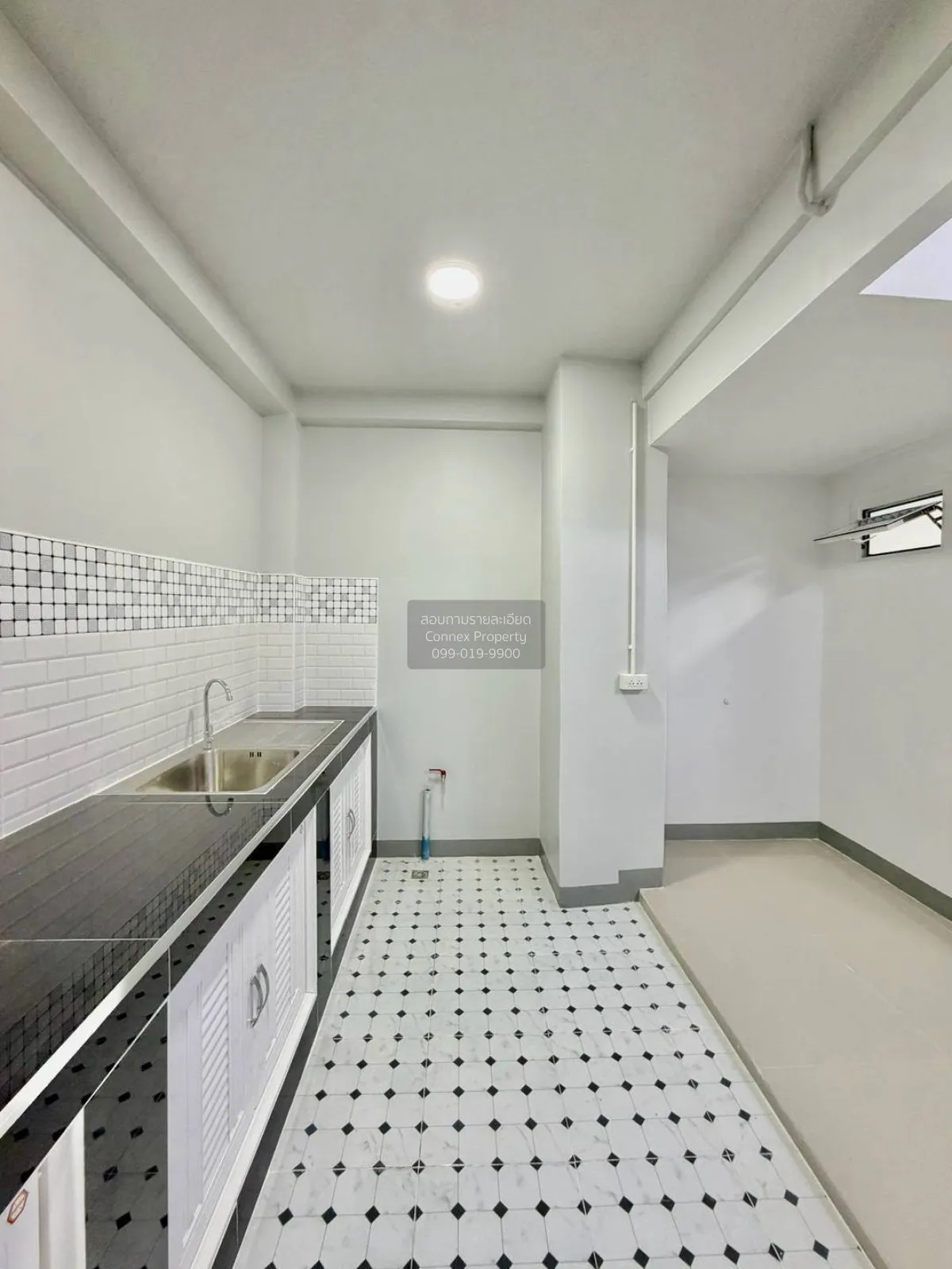 For Sale Townhouse/Townhome  , Rewadee 3 , newly renovated , Tala