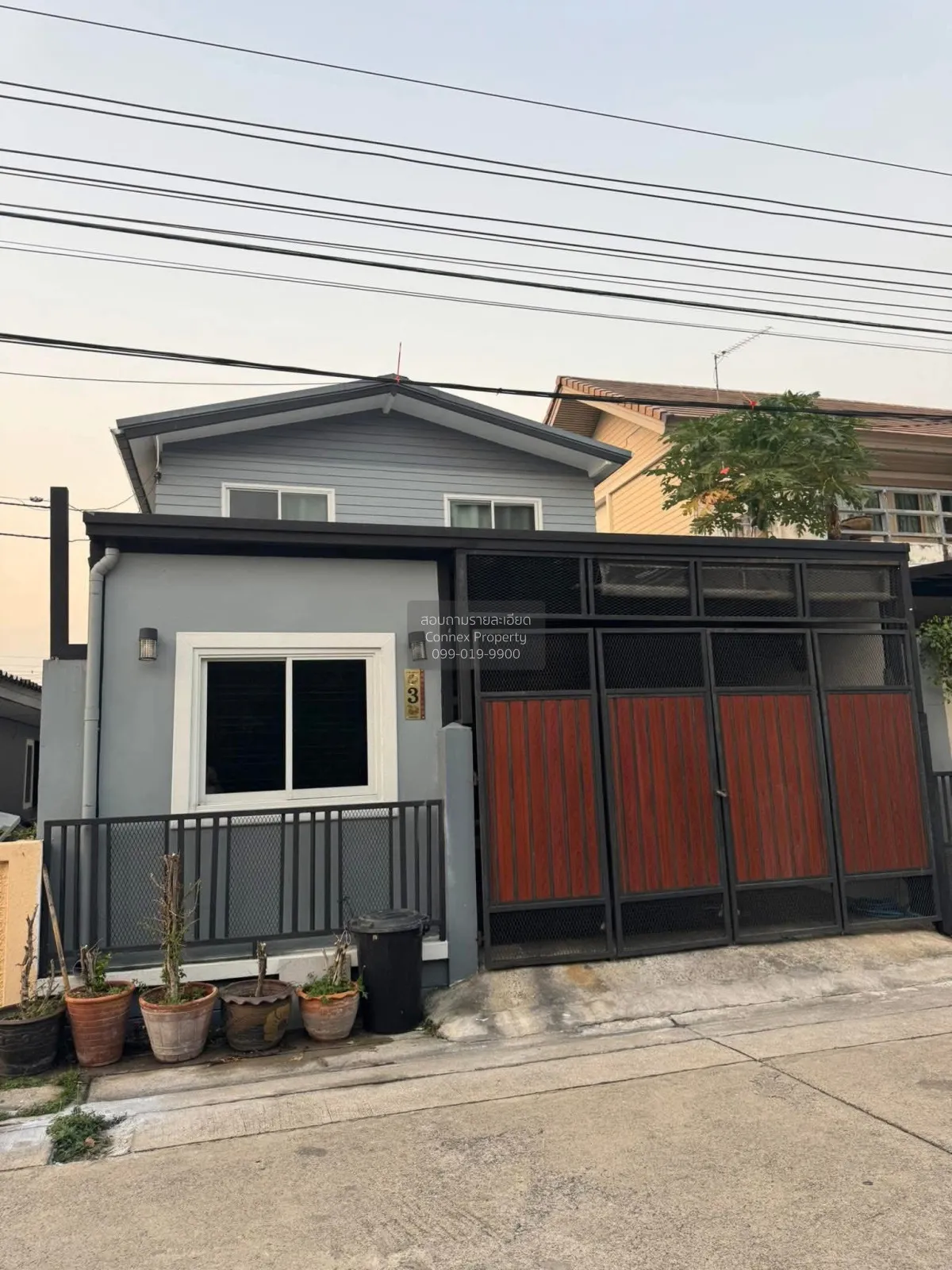 For Rent Townhouse/Townhome  , Mueang Non Niwe , wide frontage ,  1