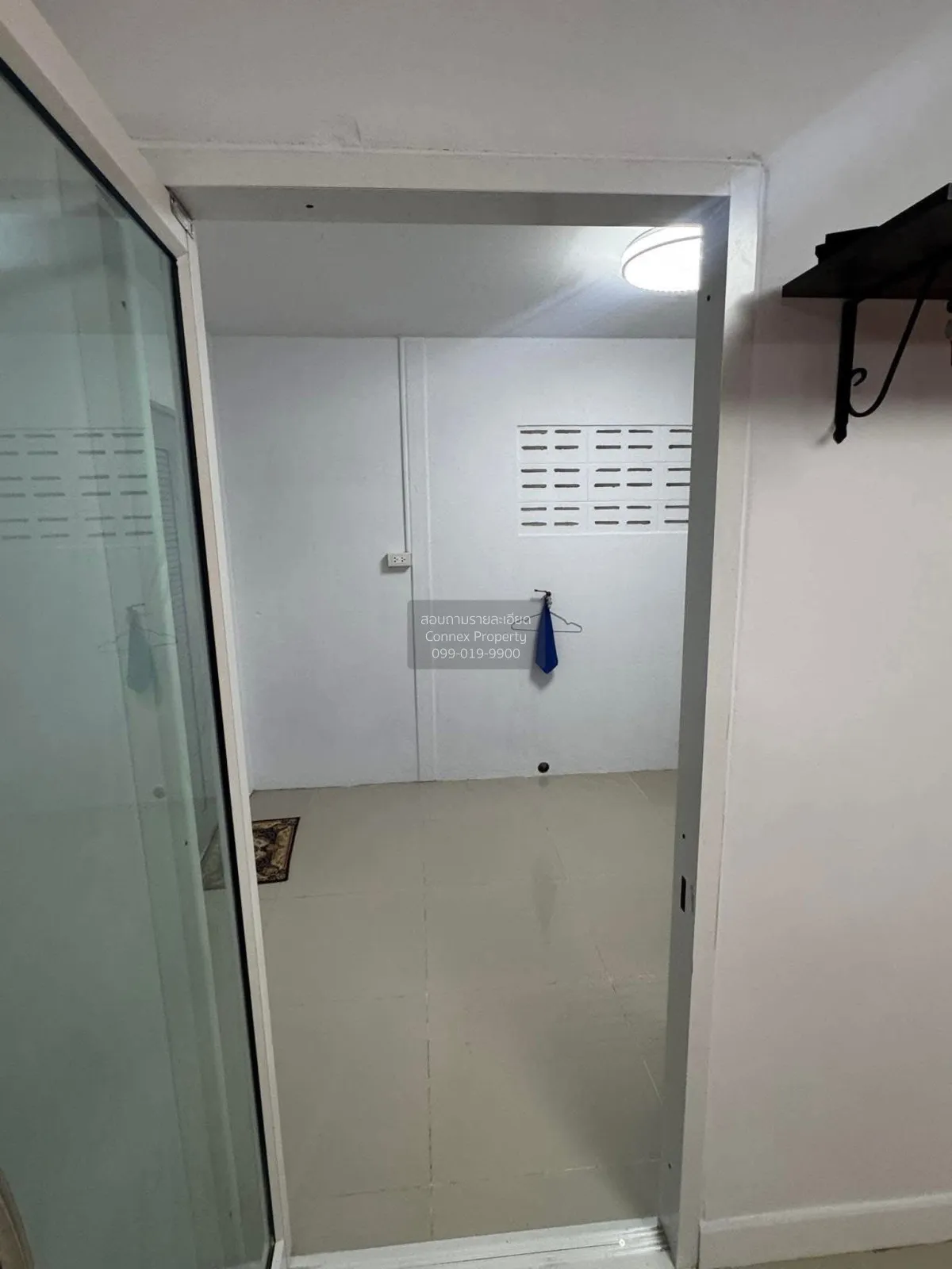 For Rent Townhouse/Townhome  , Mueang Non Niwe , wide frontage , 