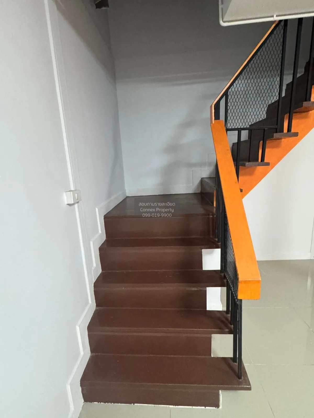 For Rent Townhouse/Townhome  , Mueang Non Niwe , wide frontage , 