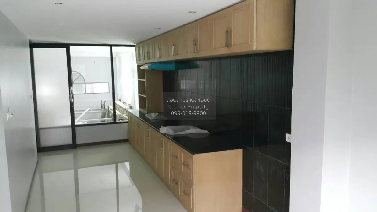 For Sale Three-story commercial building  Bang Kruai , Bang Kruai 3
