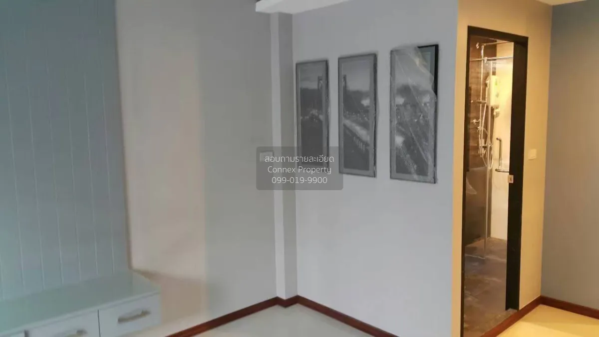 For Sale Three-story commercial building  Bang Kruai , Bang Kruai