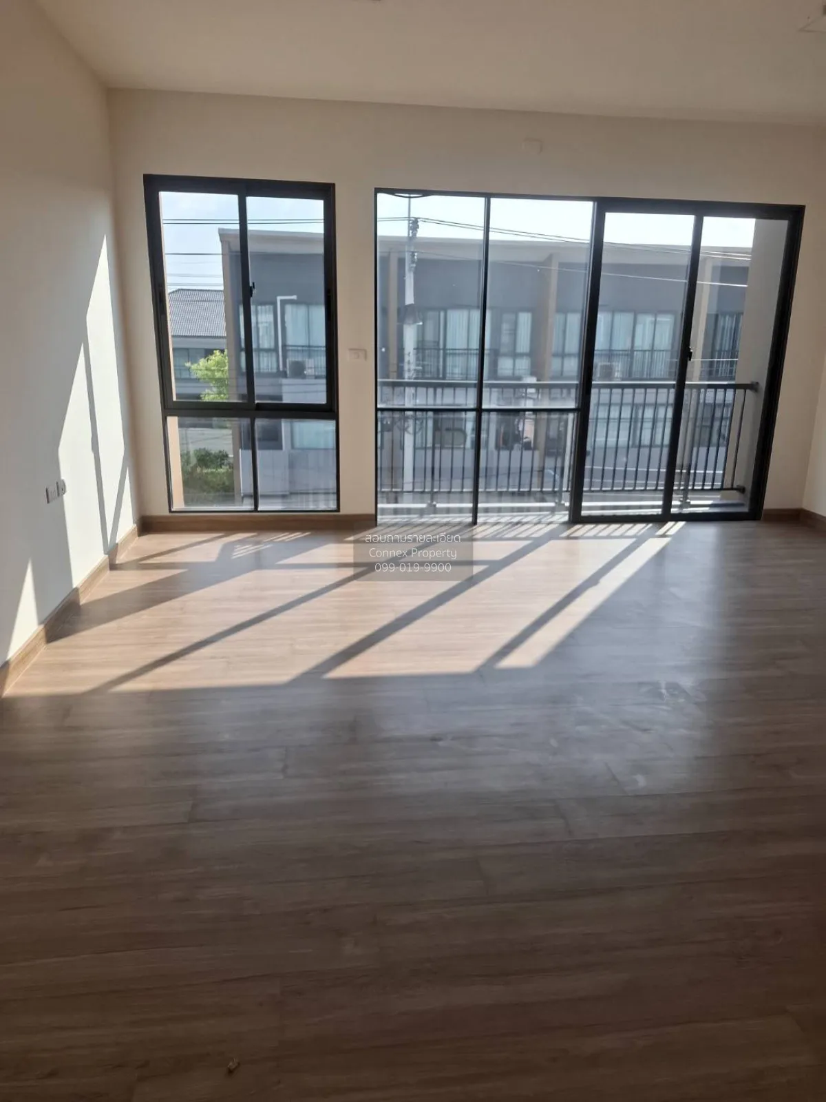 For Sale Townhouse/Townhome  , Baan Klang Muang Sukhumvit - Onnut