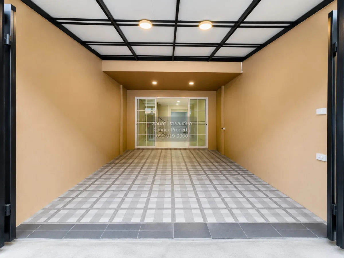 For Sale Townhouse/Townhome  , Moobaan Sena Villa 84 , newly reno 2