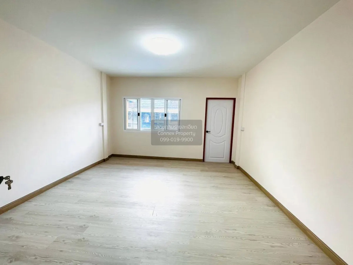 For Sale Townhouse/Townhome  , Moobaan Sena Villa 84 , newly reno