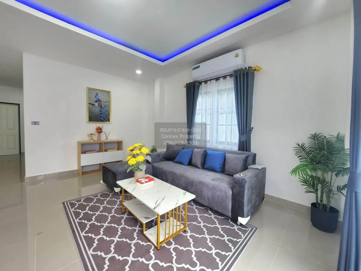 For Sale House , Ratanakorn Village 18 , Nong Prue , Bang Lamung 