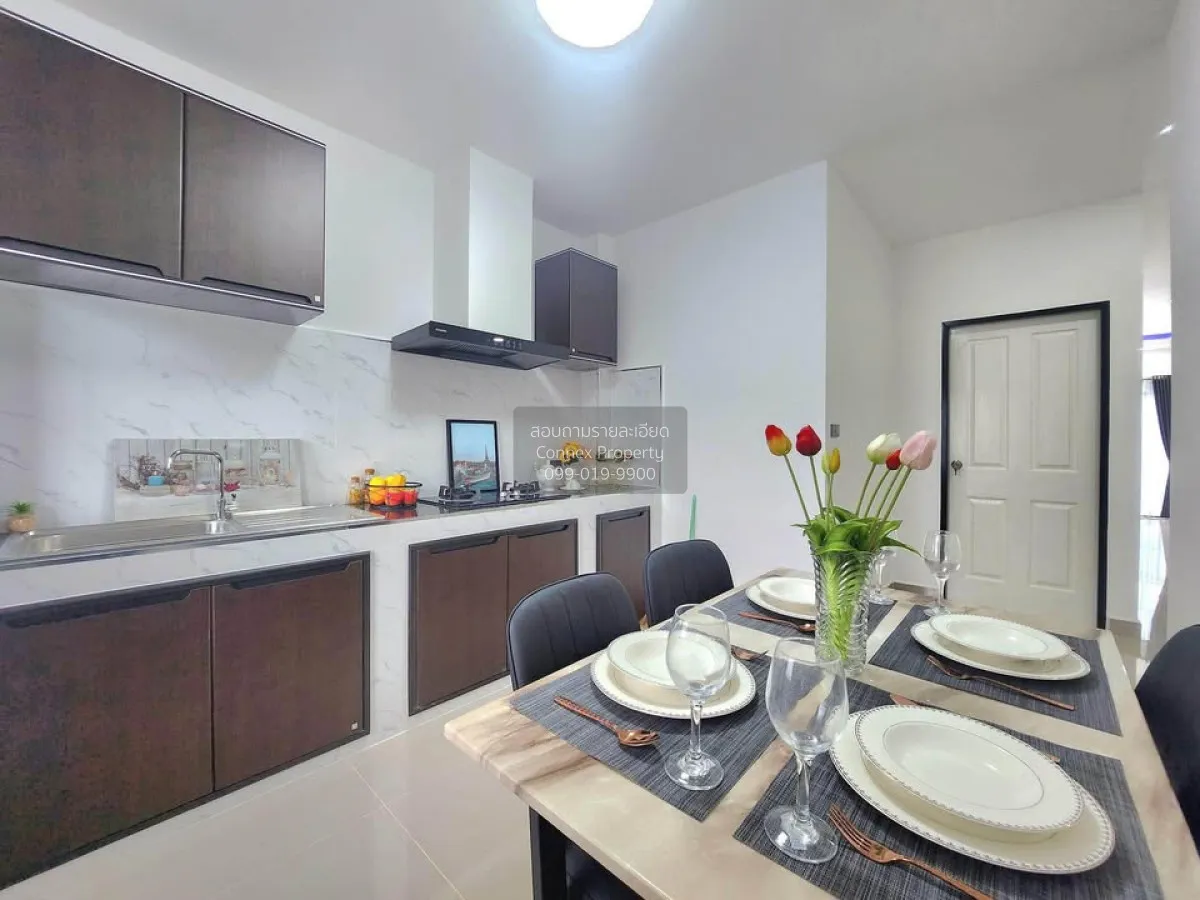 For Sale House , Ratanakorn Village 18 , Nong Prue , Bang Lamung 