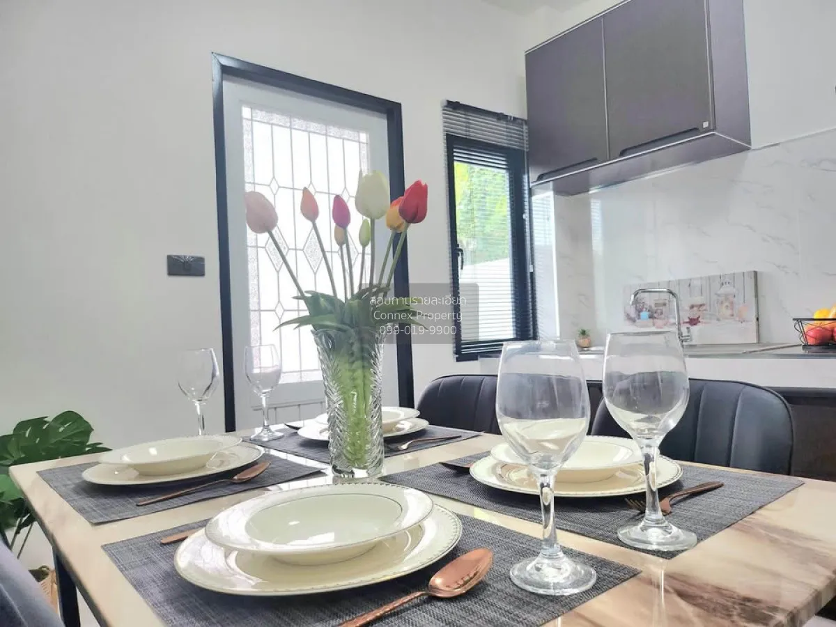 For Sale House , Ratanakorn Village 18 , Nong Prue , Bang Lamung 