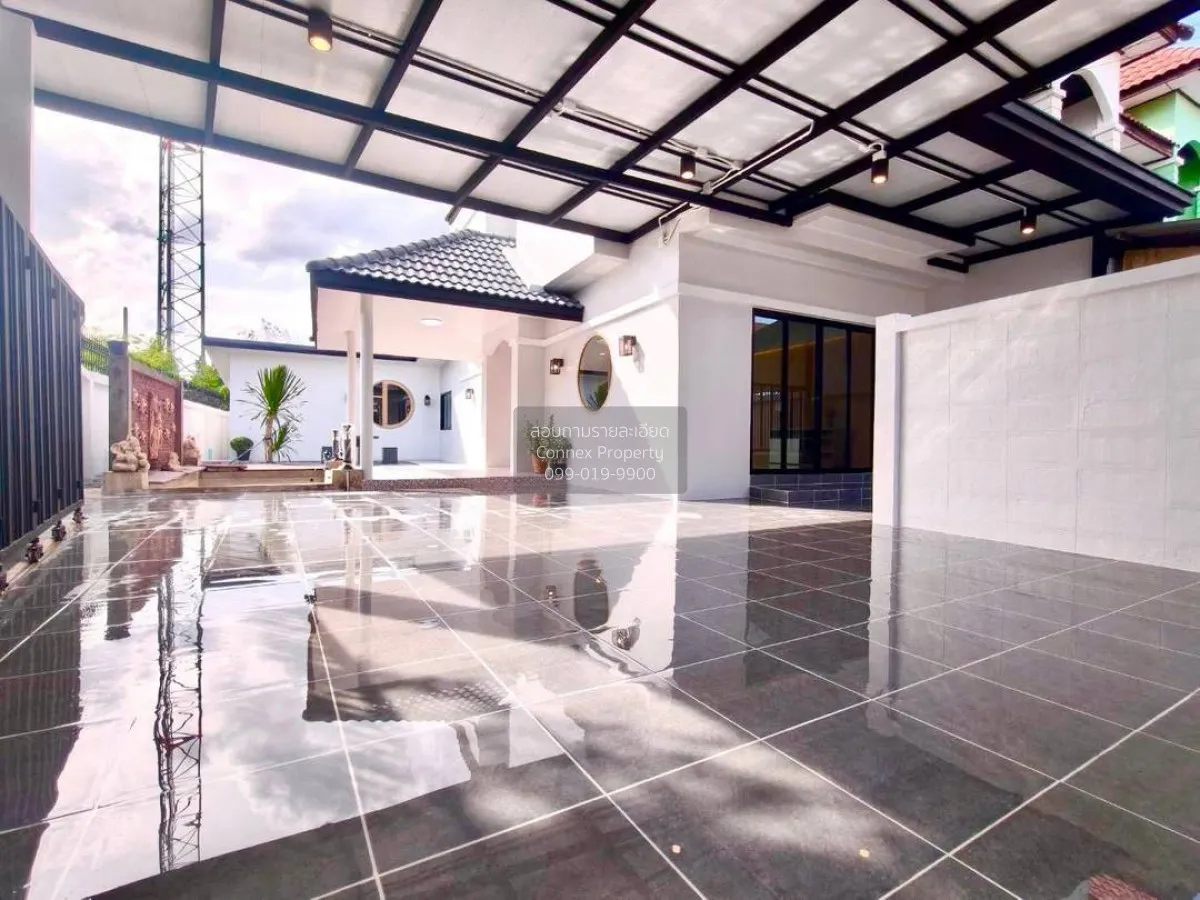 For Sale Townhouse/Townhome  , Chr. Rungruang 6 , corner unit , n 2