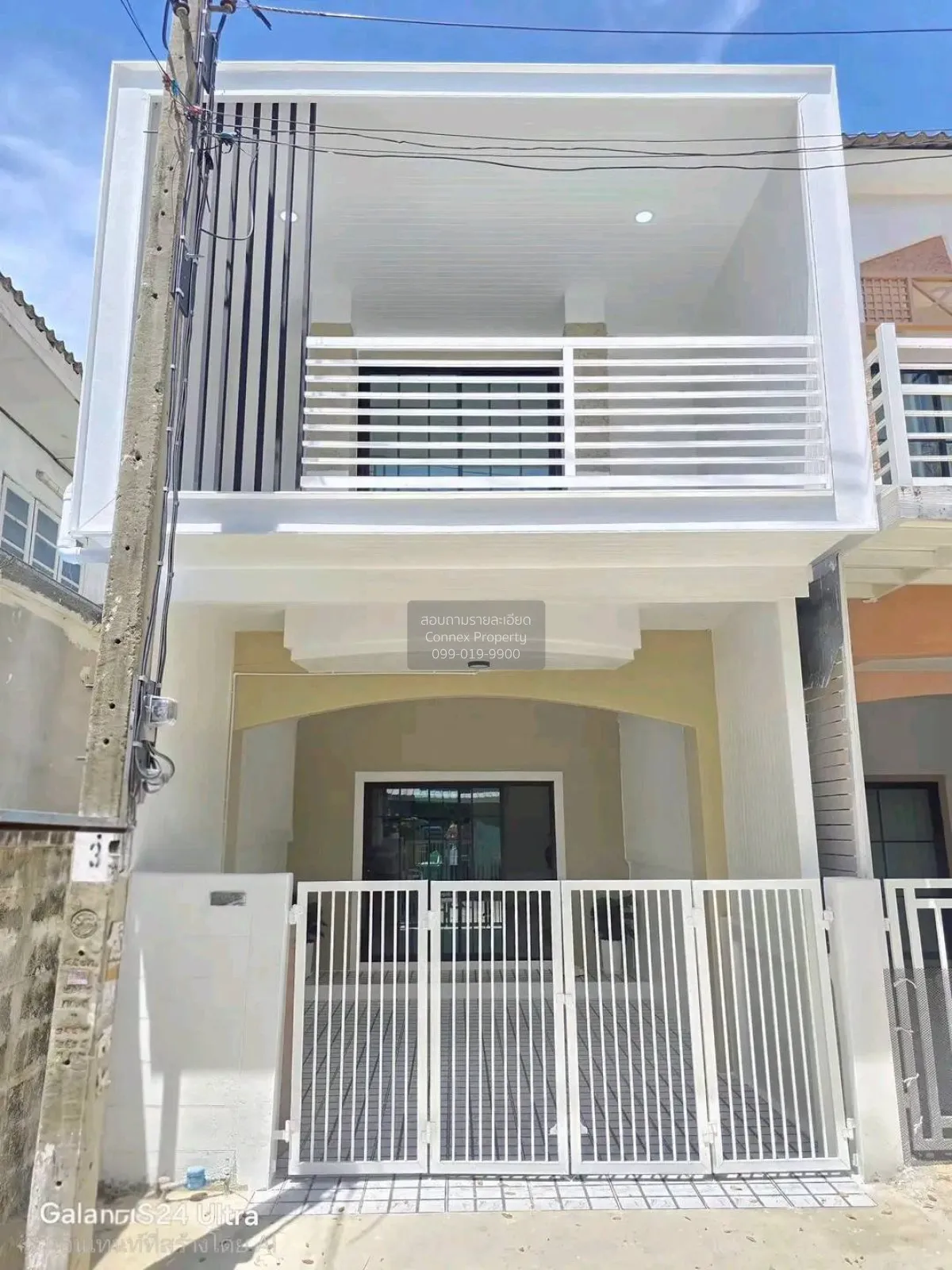 For Sale Townhouse/Townhome  , Baan Nunticha 4 , wide frontage ,  1