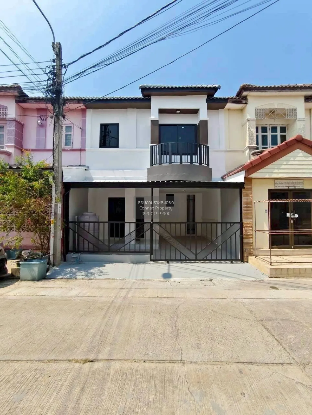 For Sale Townhouse/Townhome  , Baan Piyawararom 1 , newly renovat 1