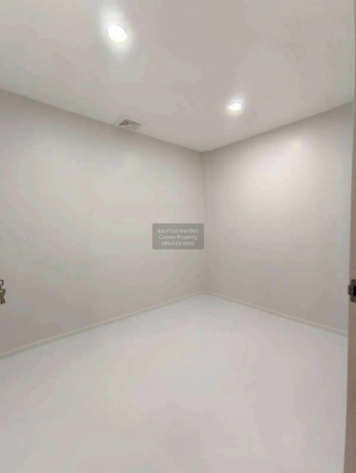 For Sale Townhouse/Townhome  , Baan Piyawararom 1 , newly renovat