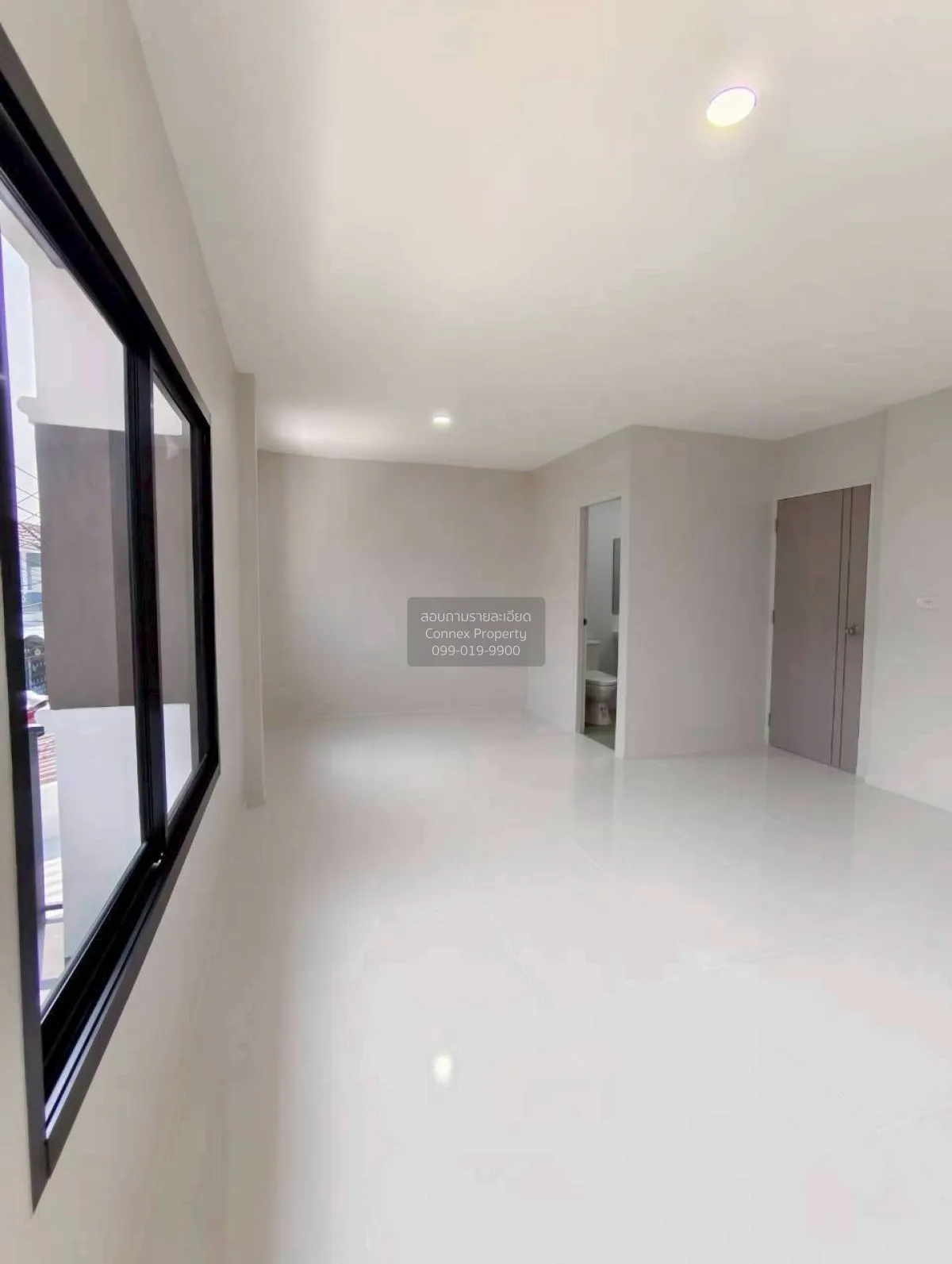 For Sale Townhouse/Townhome  , Baan Piyawararom 1 , newly renovat