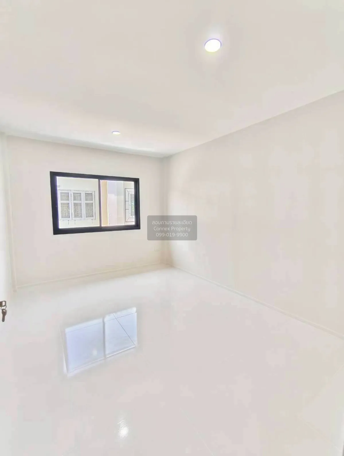 For Sale Townhouse/Townhome  , Baan Piyawararom 1 , newly renovat