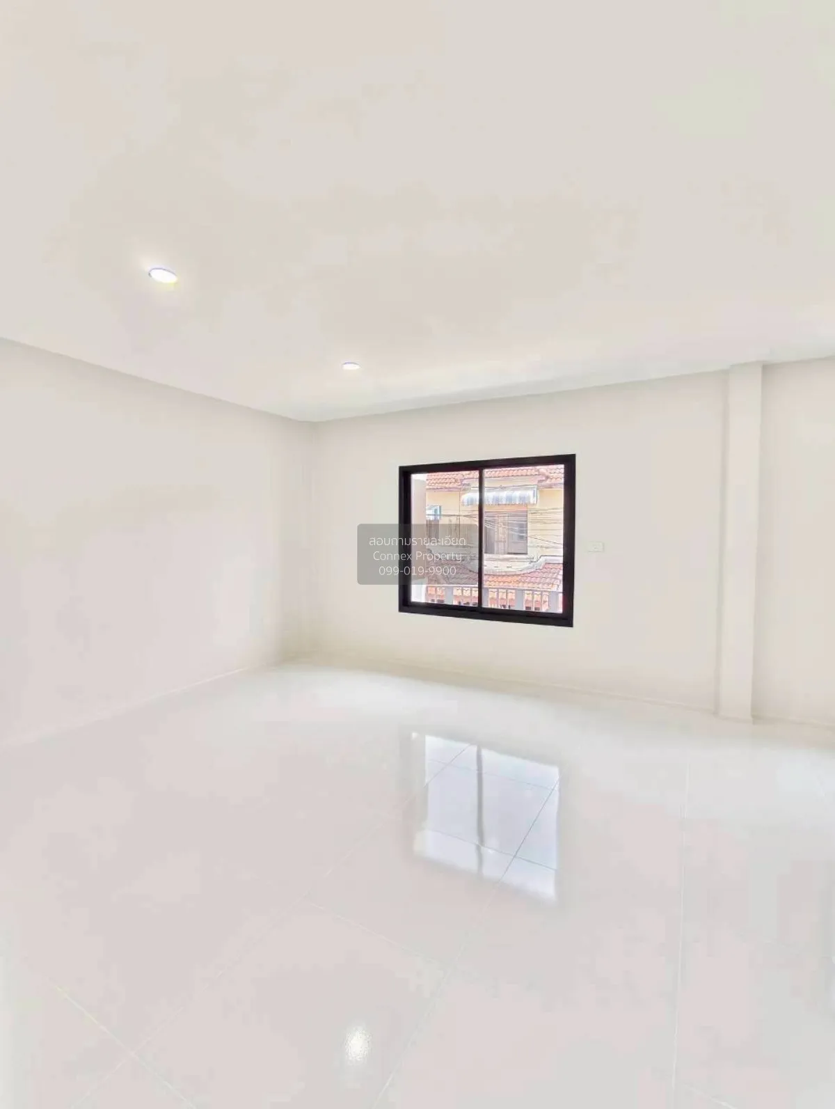 For Sale Townhouse/Townhome  , Baan Piyawararom 1 , newly renovat