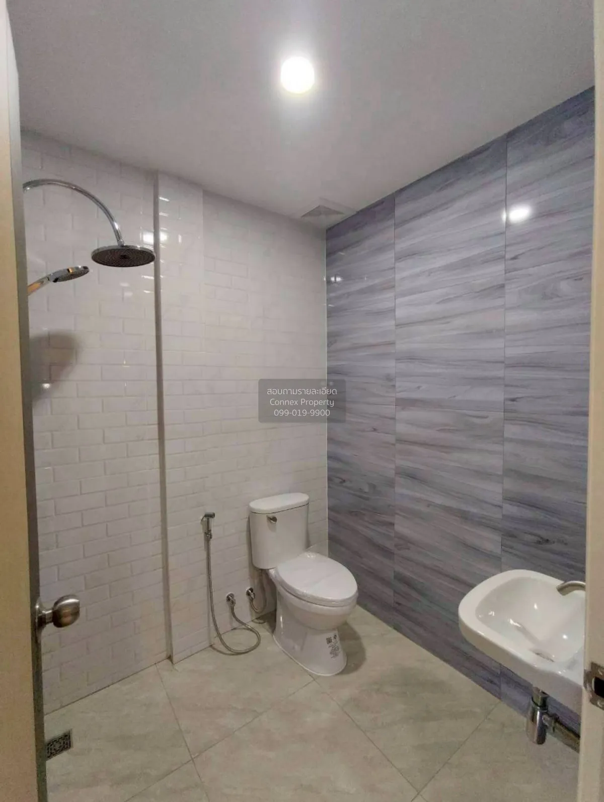 For Sale Townhouse/Townhome  , Baan Piyawararom 1 , newly renovat