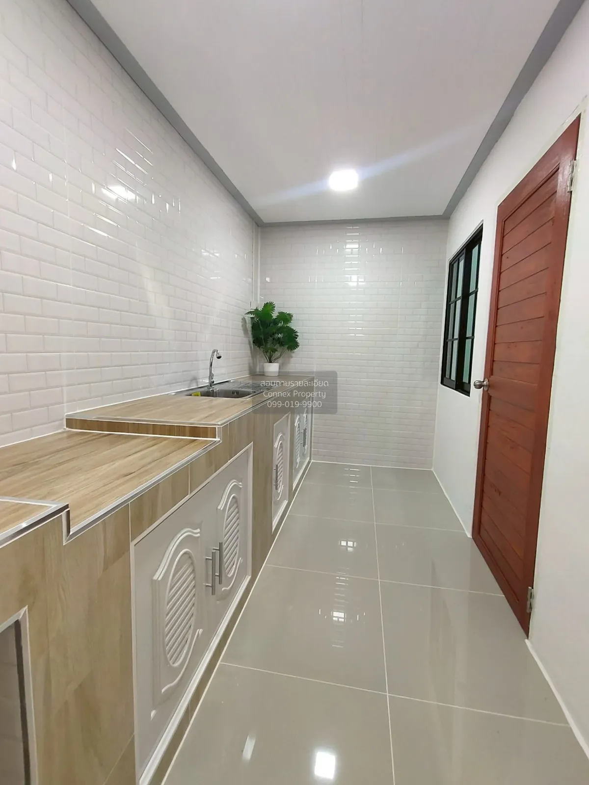 ขายทาวน์เฮ้าส์/ทาวน์โฮม  บ้านวรารักษ์ รังสิต-คลองสาม รีโนเวทใหม่ 