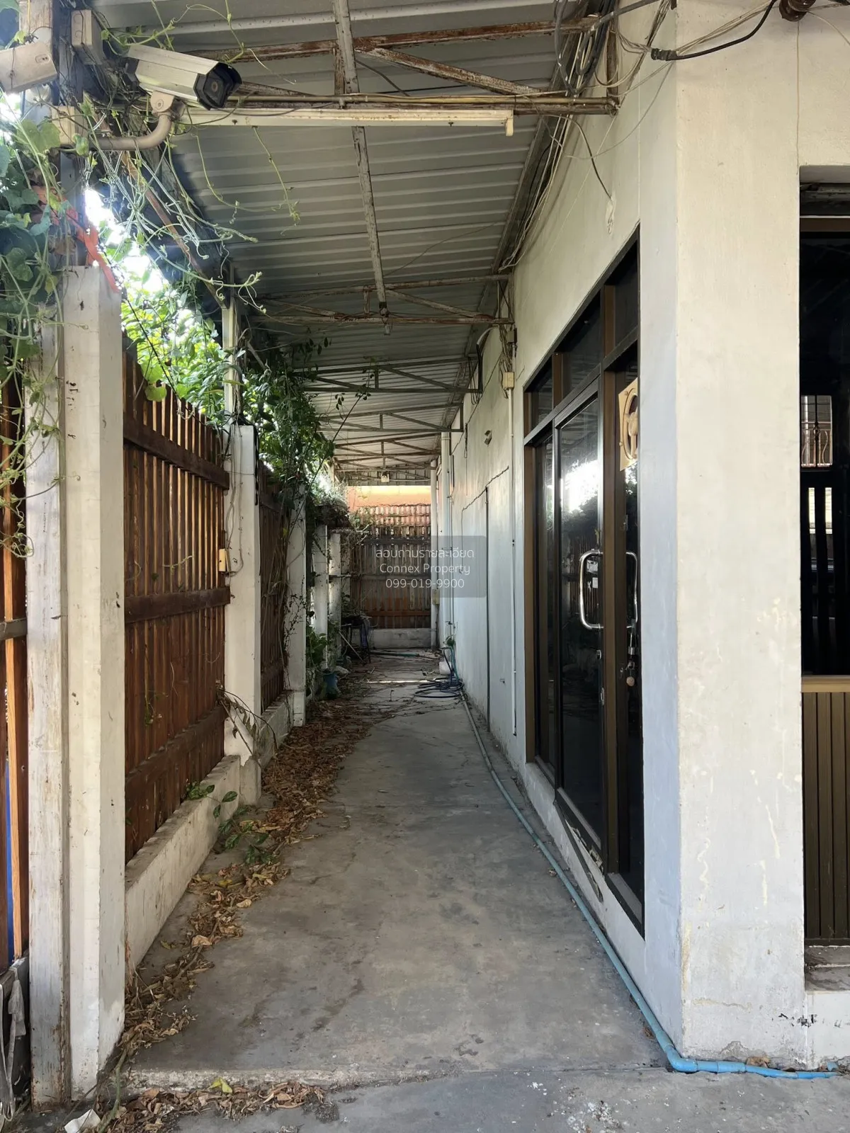 For Sale Townhouse/Townhome  , Baan Suan Ratchanee , corner unit 