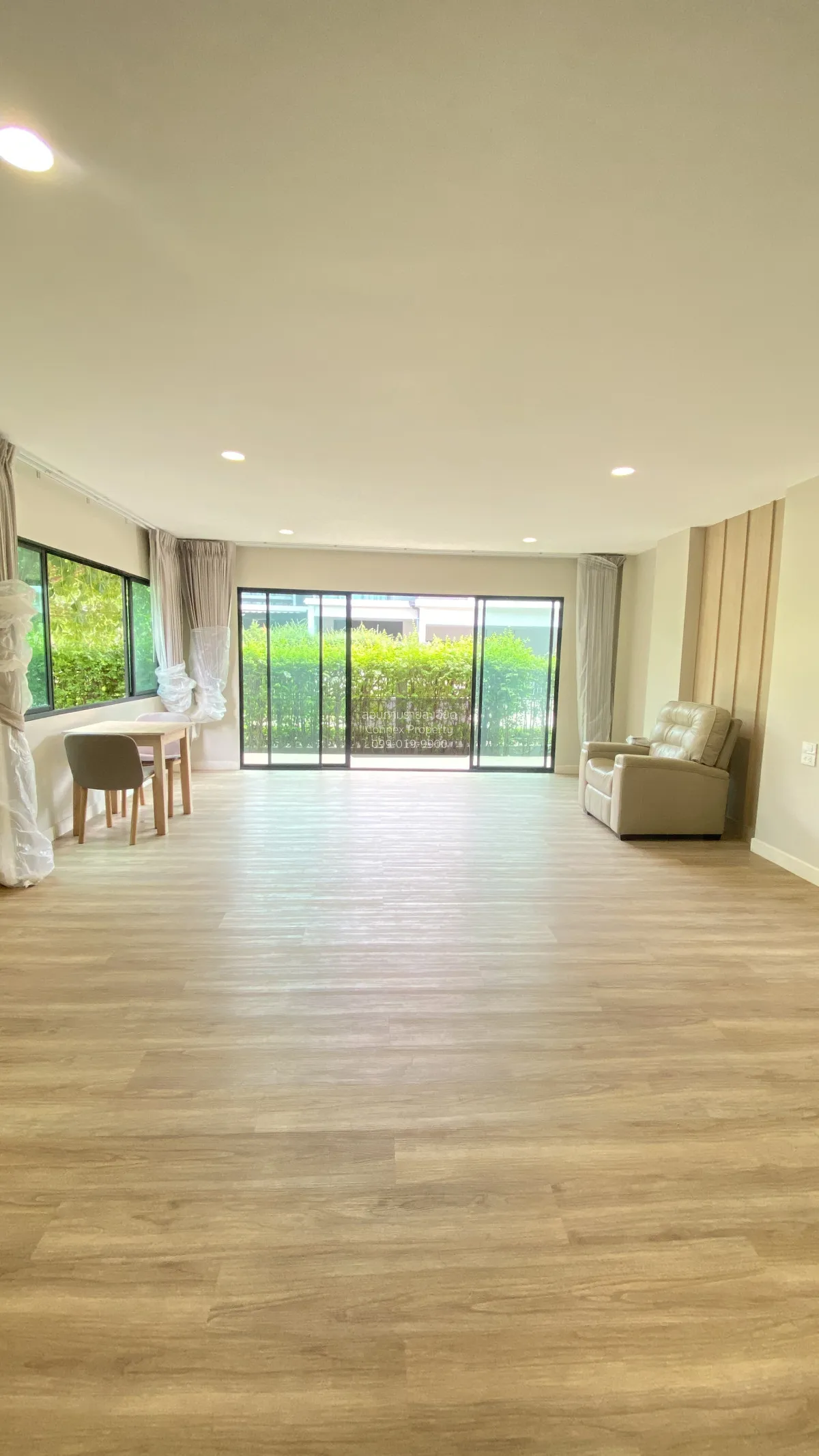 For Sale House , Setthasiri Wongwaen-Lamlukka , wide frontage , B