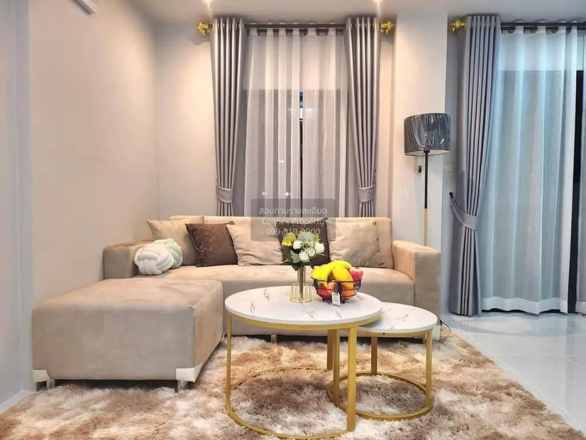 For Sale House , Ratanakorn Village 18 , Nong Prue , Bang Lamung 