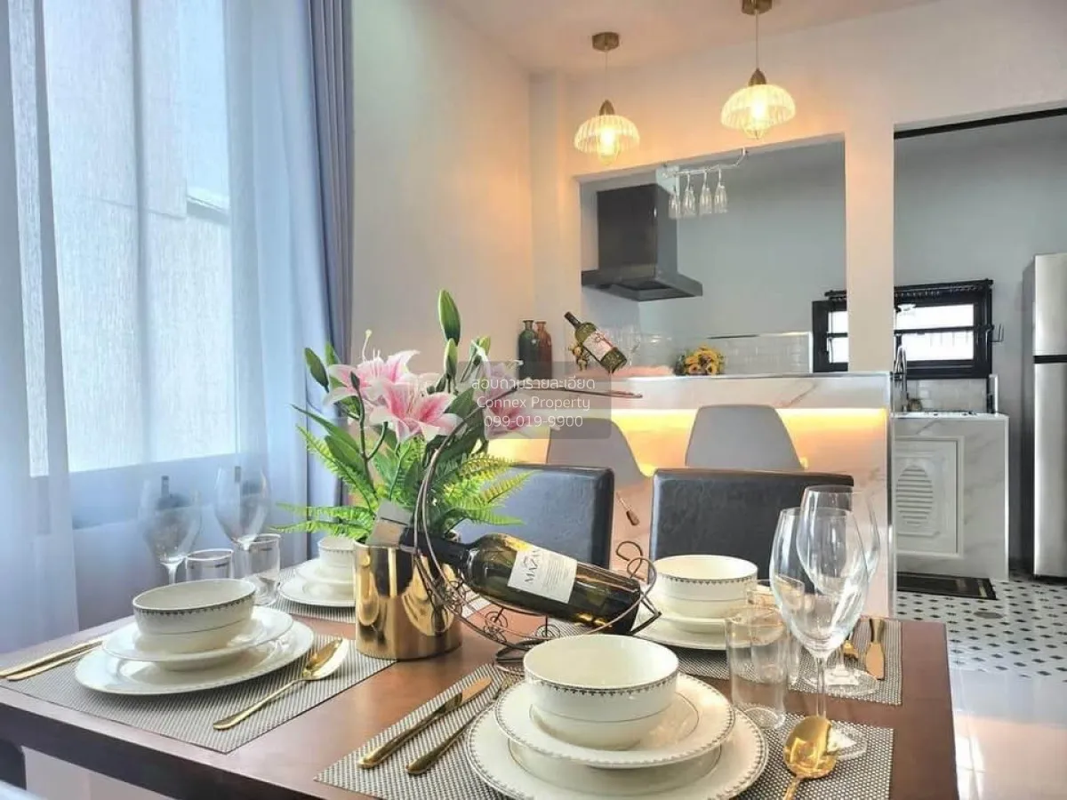 For Sale House , Ratanakorn Village 18 , Nong Prue , Bang Lamung 