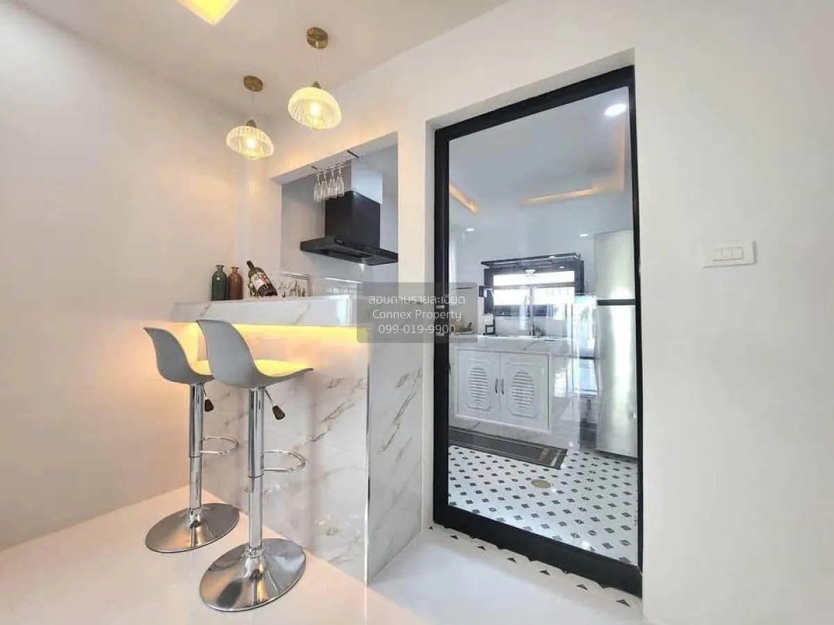 For Sale House , Ratanakorn Village 18 , Nong Prue , Bang Lamung 