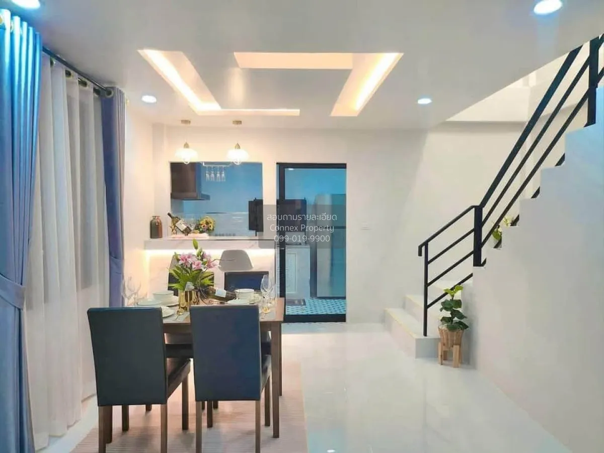 For Sale House , Ratanakorn Village 18 , Nong Prue , Bang Lamung 