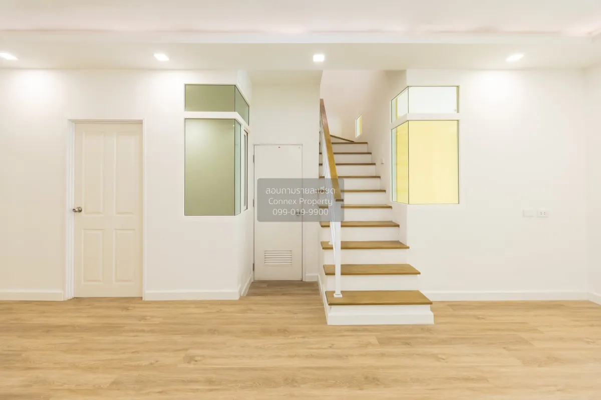For Sale Townhouse/Townhome  , Golden Town 2  Onnut - Pattanakarn 4