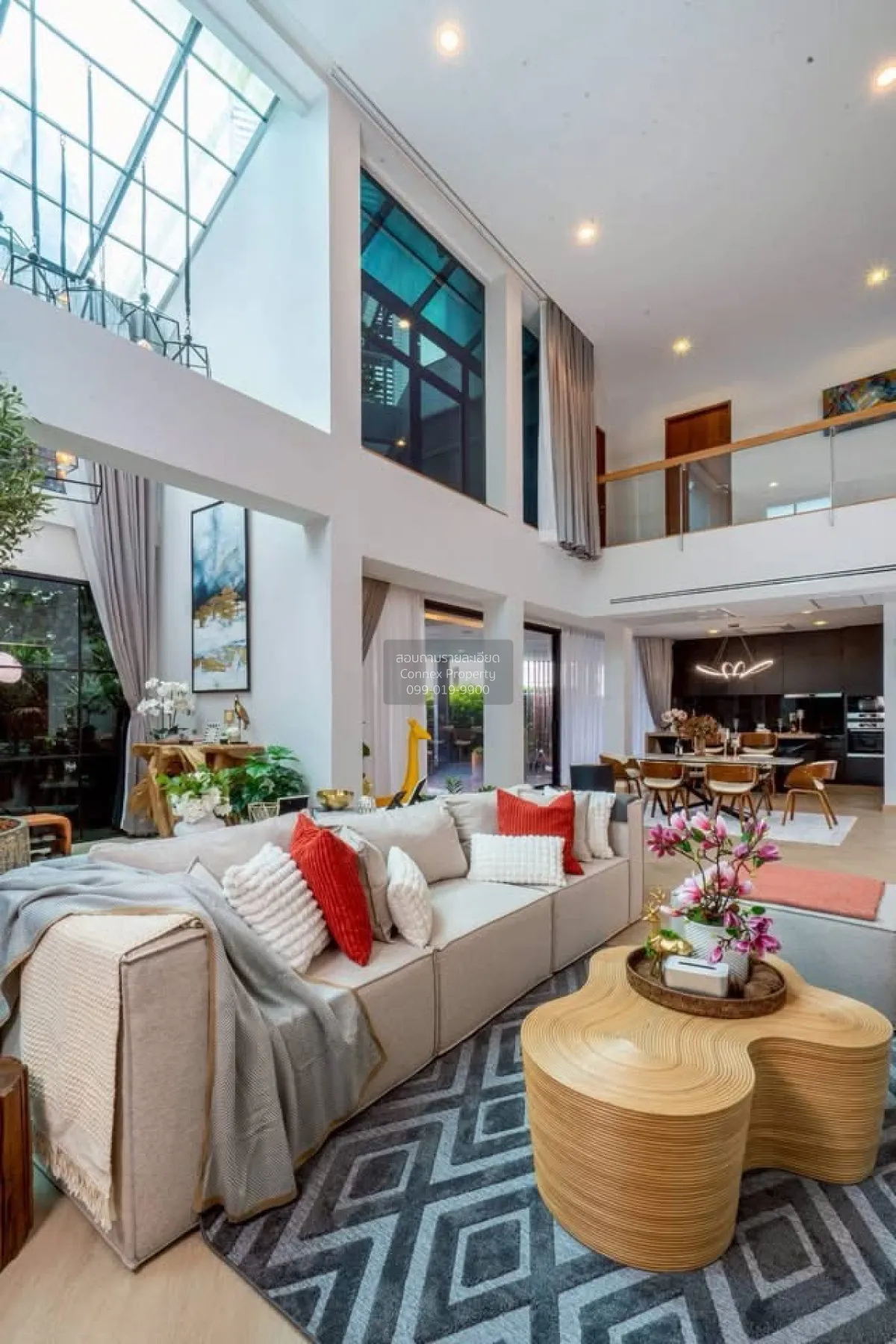 For Sale  Exclusive 4-Bedroom Pool Villa at Sukhumvit 71 , newly 