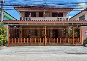 For Rent House , Baan Imumporn 11 , Tha Kham , Bang Khun Thian , Bangkok , CX-156860
