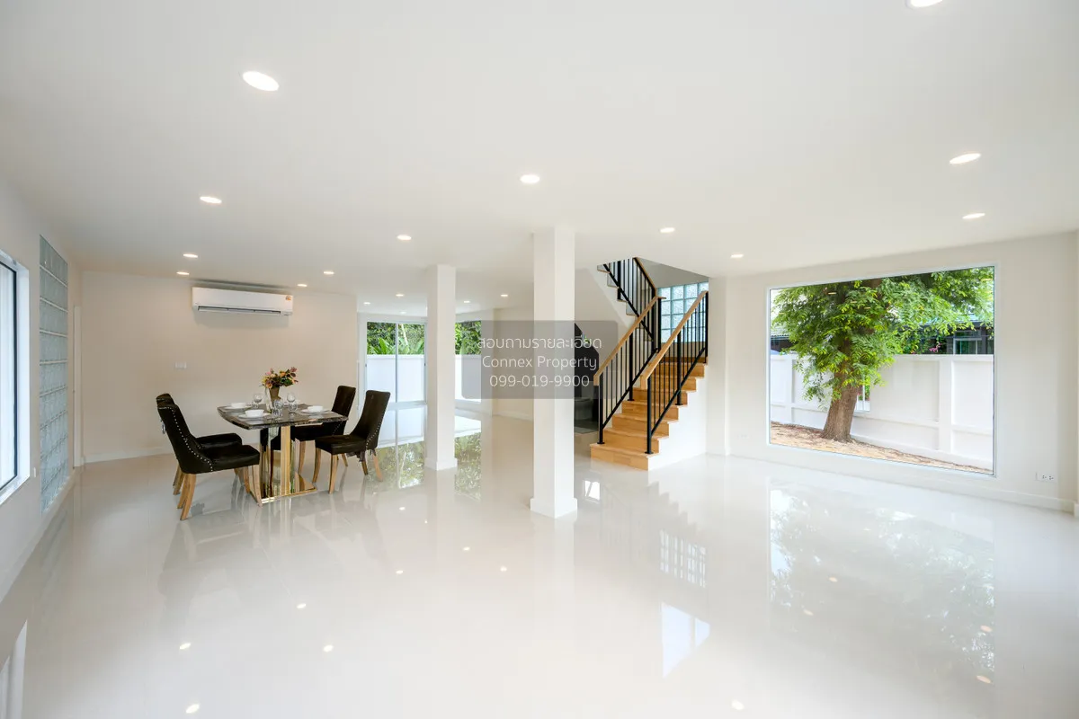 ขายทาวน์เฮ้าส์/ทาวน์โฮม  ทองสถิตย์วิลล่า 5 จรเข้บัว เขต ลาดพร้าว 