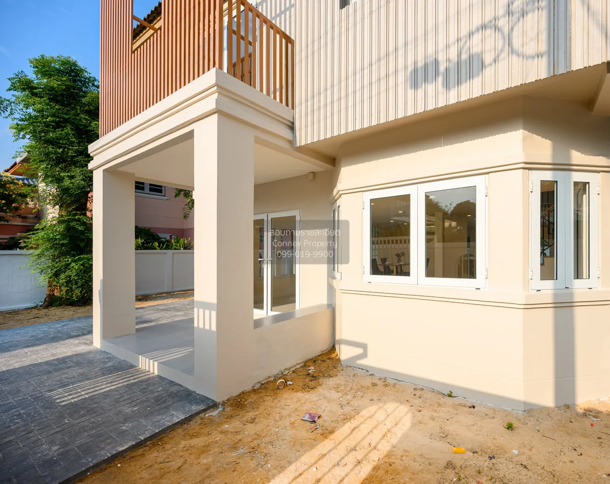ขายทาวน์เฮ้าส์/ทาวน์โฮม  ทองสถิตย์วิลล่า 5 จรเข้บัว เขต ลาดพร้าว 