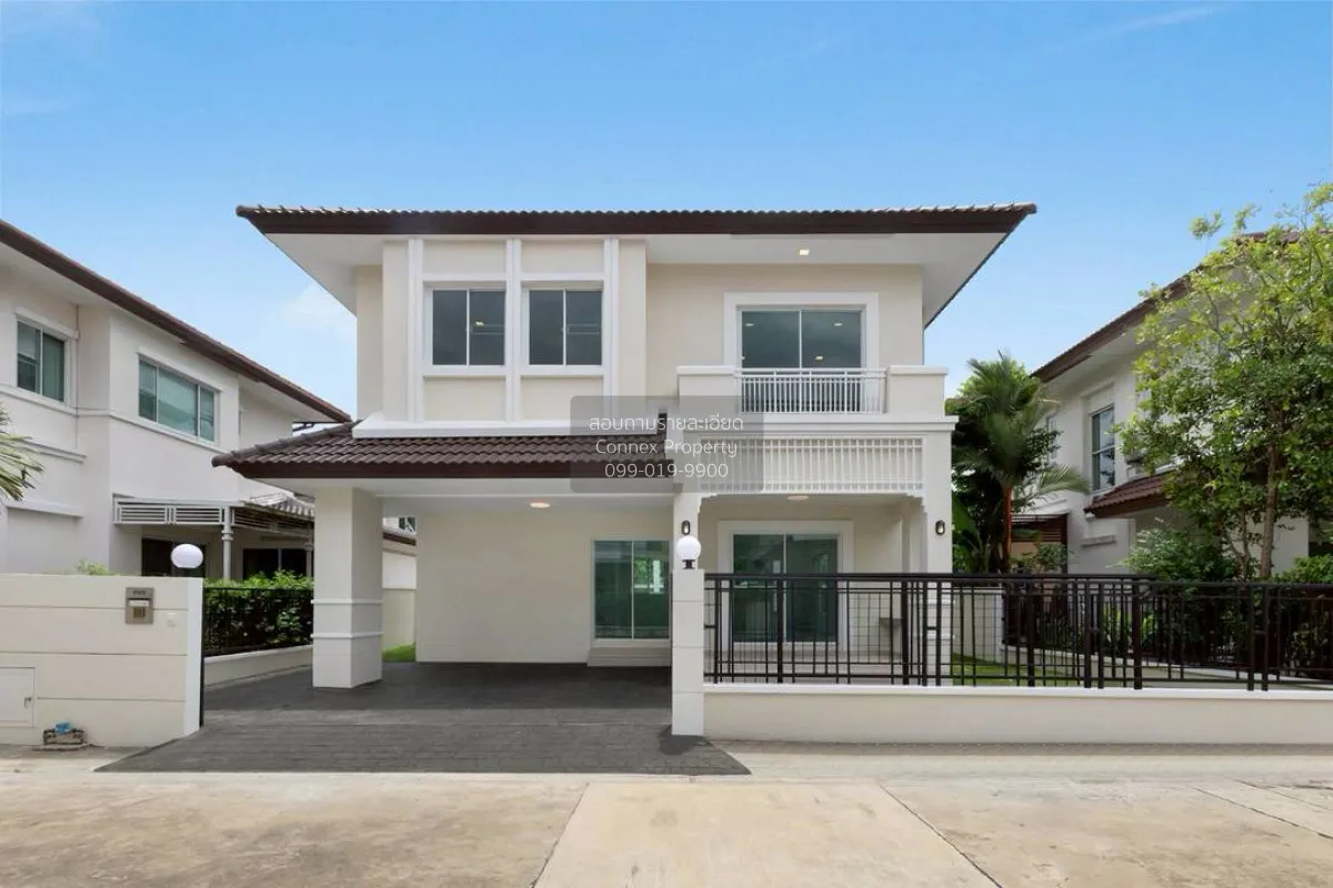 For Sale House , The Centro Rattanathibet , wide frontage , newly 1