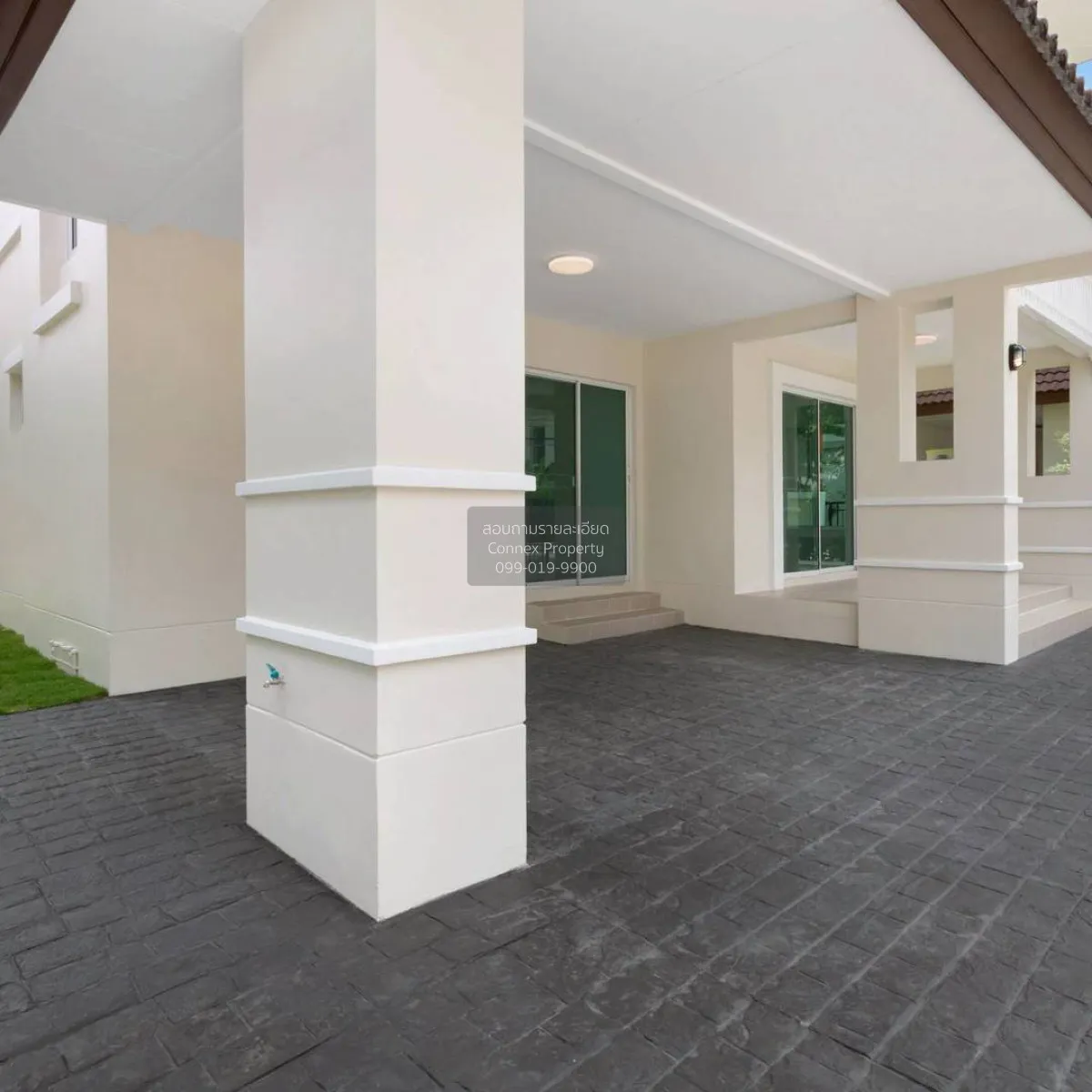 For Sale House , The Centro Rattanathibet , wide frontage , newly 3