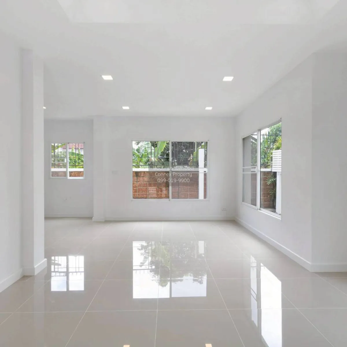For Sale House , The Centro Rattanathibet , wide frontage , newly