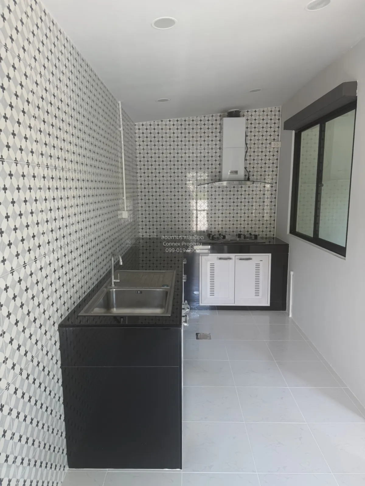 For Sale Townhouse/Townhome  , Siri Place Phetkasem-Sai 4 , corne