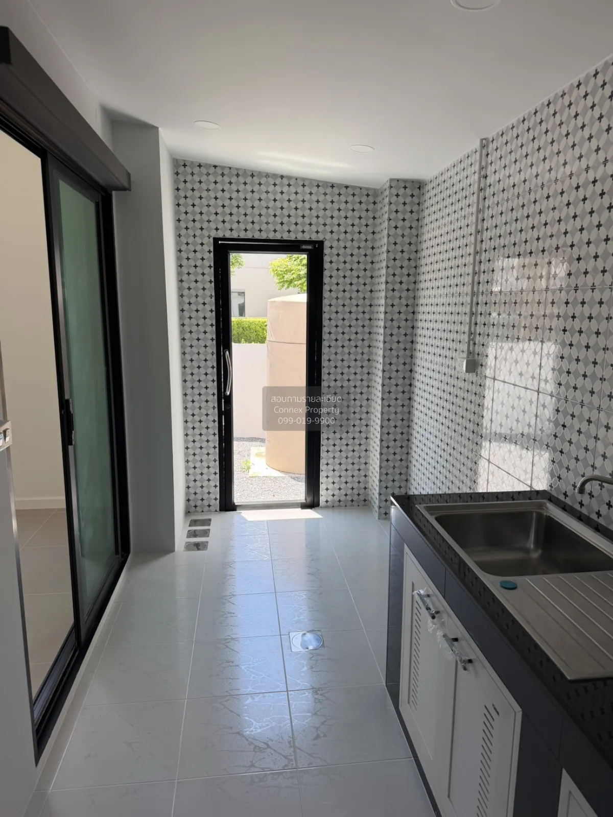 For Sale Townhouse/Townhome  , Siri Place Phetkasem-Sai 4 , corne