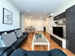 For Sale Condo , Lumpini Suite Sukhumvit 41 , corner unit , newly renovated , BTS-Phrom Phong , Khlong Tan Nuea , Watthana , Bangkok , CX-157019